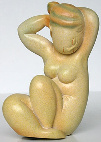 Woman-seated-by-Modigliani